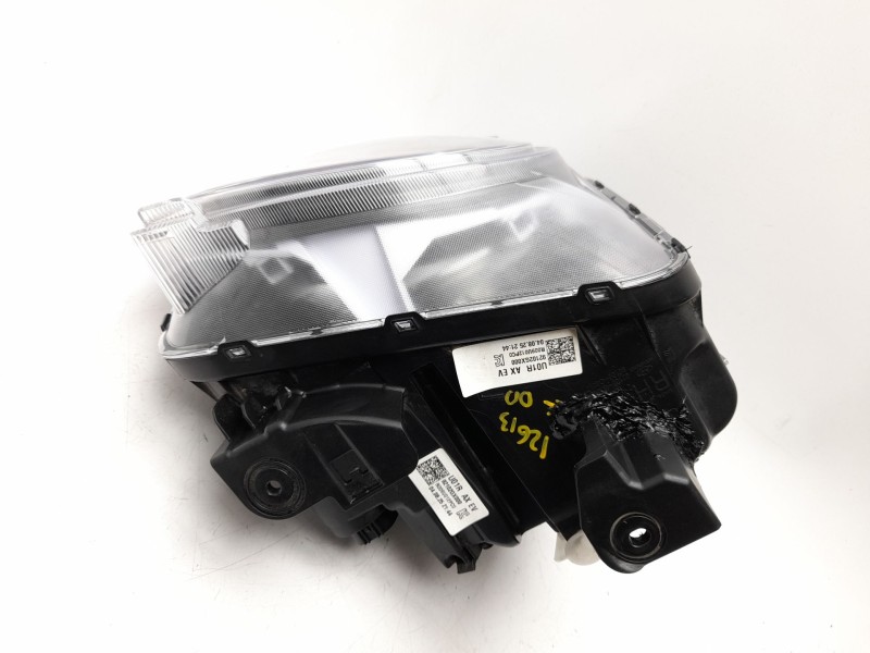 Recambio de faro derecho para hyundai inster ax referencia OEM IAM  92102GX000 