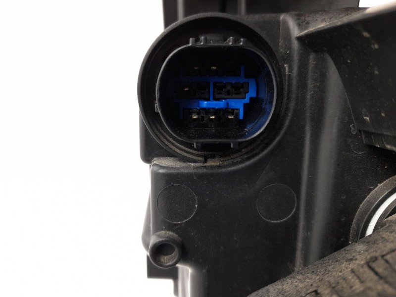 Recambio de faro derecho para hyundai inster ax referencia OEM IAM  92102GX000 
