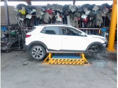 KIA STONIC (YB)