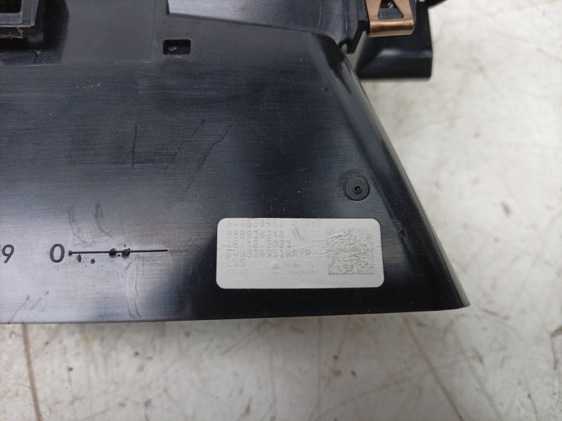 Recambio de rejilla aireadora para skoda fabia iv (pj3) 1.0 mpi referencia OEM IAM  6VA329951A 