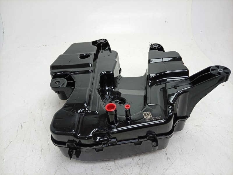 Recambio de deposito adblue para bmw 1 118 d f70 referencia OEM IAM  16198740421 