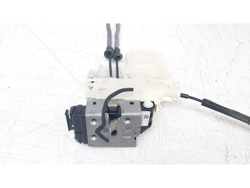 Recambio de cerradura puerta trasera izquierda para jeep renegade 1.0 t-gdi cat referencia OEM IAM 40136025  