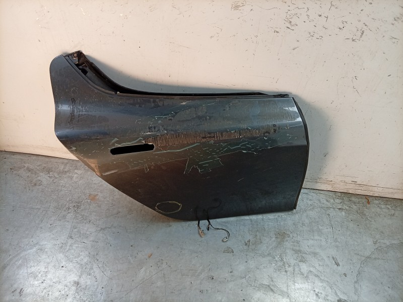 Recambio de puerta trasera derecha para aston martin rapide 5.9 v12 cat referencia OEM IAM  AD436610128 