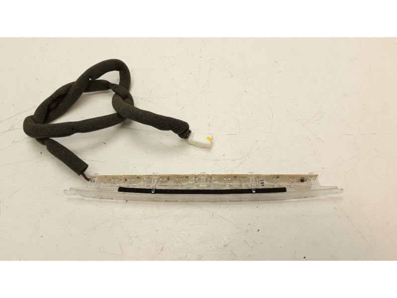 Recambio de luz central de freno para jaguar xf 2.2 diesel luxury referencia OEM IAM CU1803A  