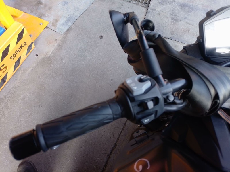 Recambio de piña luces izquierda para suzuki gsx-s gsx-s 950 (wek2) referencia OEM IAM   