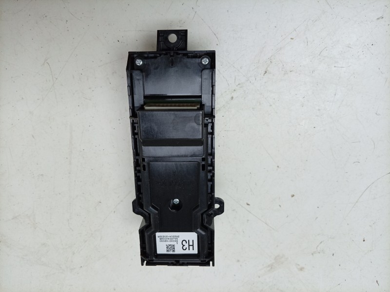 Recambio de mando elevalunas delantero izquierdo para toyota rav 4 v (_a5_, _h5_) 2.5 hybrid awd (axah54) referencia OEM IAM  84