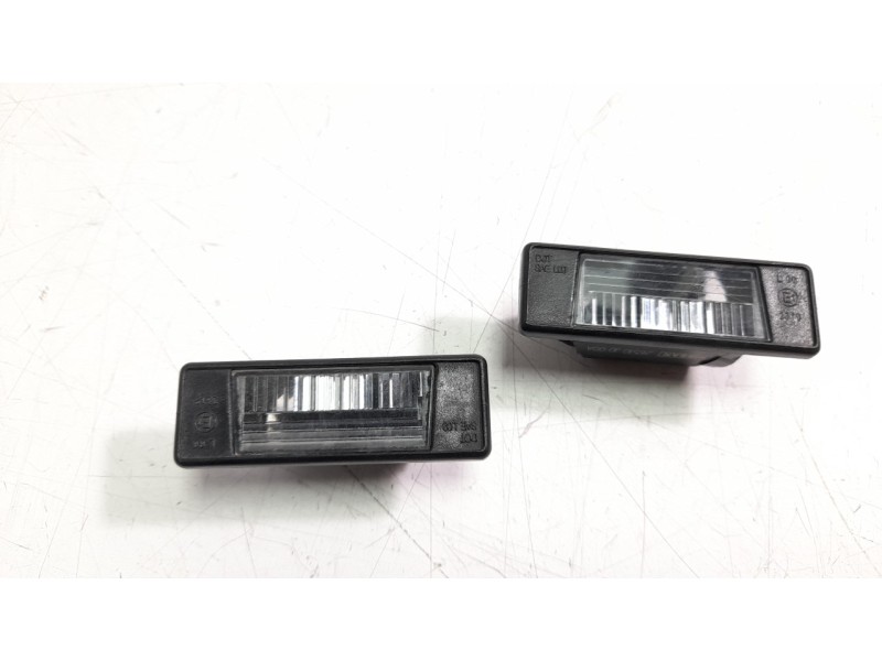 Recambio de piloto matricula para nissan np300 pick-up (d23) 2.3 dci diesel cat referencia OEM IAM 26510JD00A  