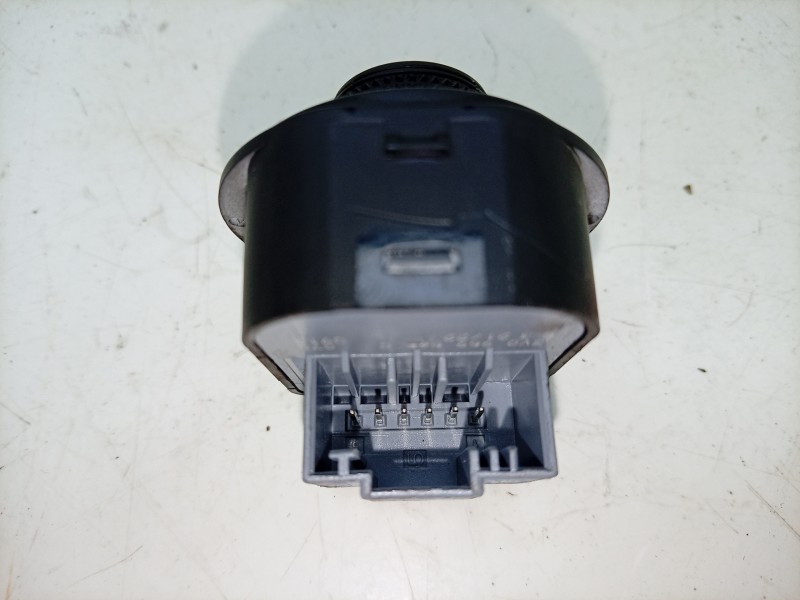 Recambio de mando retrovisor para skoda enyaq iv suv (5az) 80x 4x4 referencia OEM IAM  3V0959565C 
