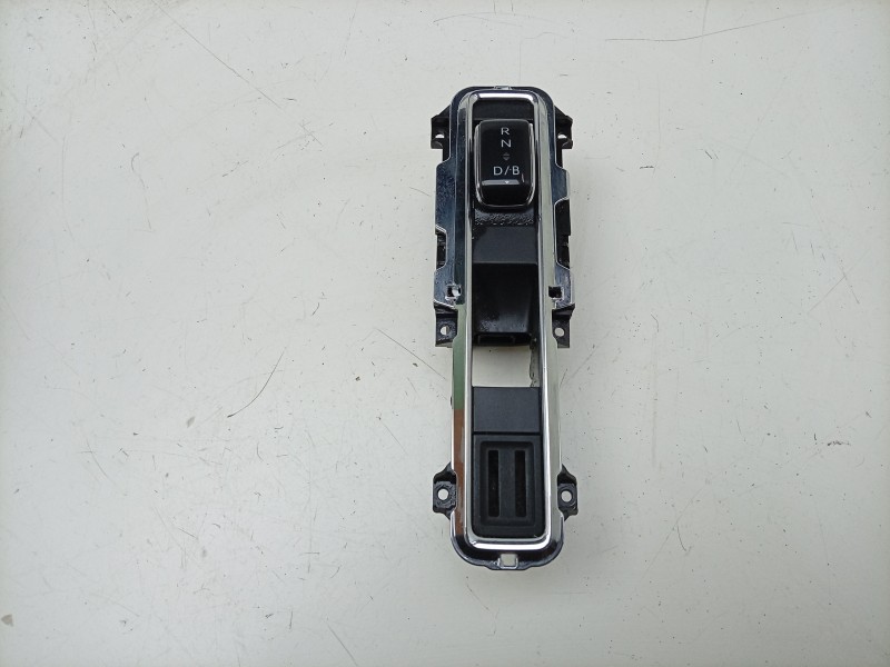 Recambio de palanca cambio para skoda enyaq iv suv (5az) 80x 4x4 referencia OEM IAM 5LA713203 5LA713203 