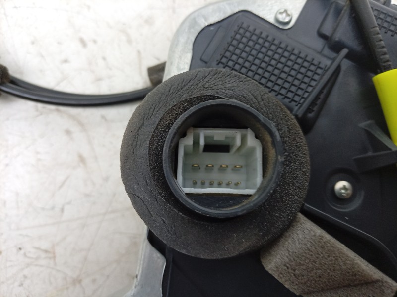 Recambio de cerradura puerta delantera izquierda para lexus rc referencia OEM IAM  6904053100 DLF410068HQ