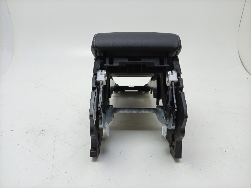Recambio de apoyabrazos central para skoda enyaq iv suv (5az) 80x 4x4 referencia OEM IAM  5LA864207 