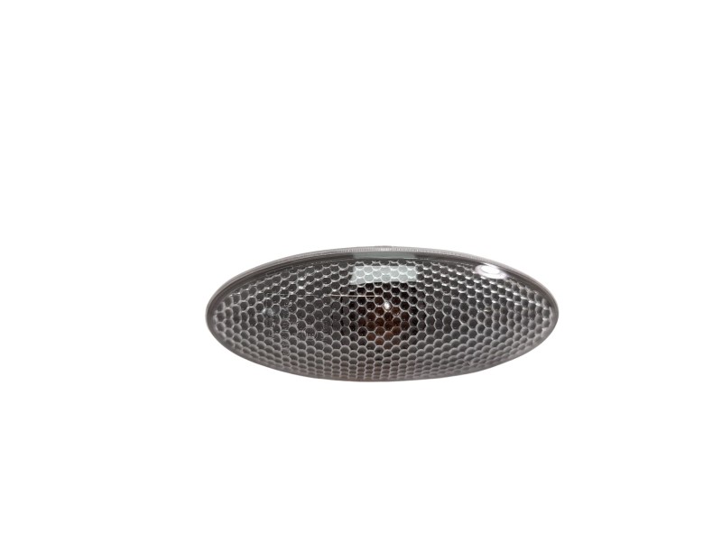 Recambio de piloto lateral derecho para toyota auris referencia OEM IAM  817300D060 108906615