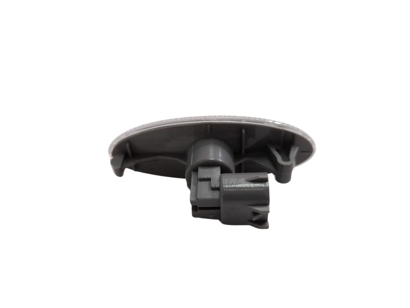 Recambio de piloto lateral derecho para toyota auris referencia OEM IAM  817300D060 108906615