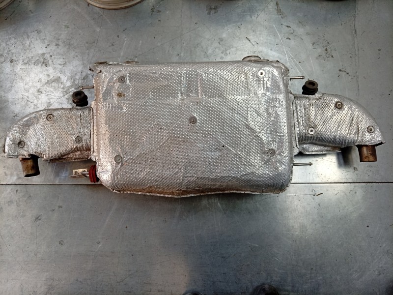 Recambio de silenciador trasero para aston martin rapide 5.9 v12 cat referencia OEM IAM  AD435230AF 
