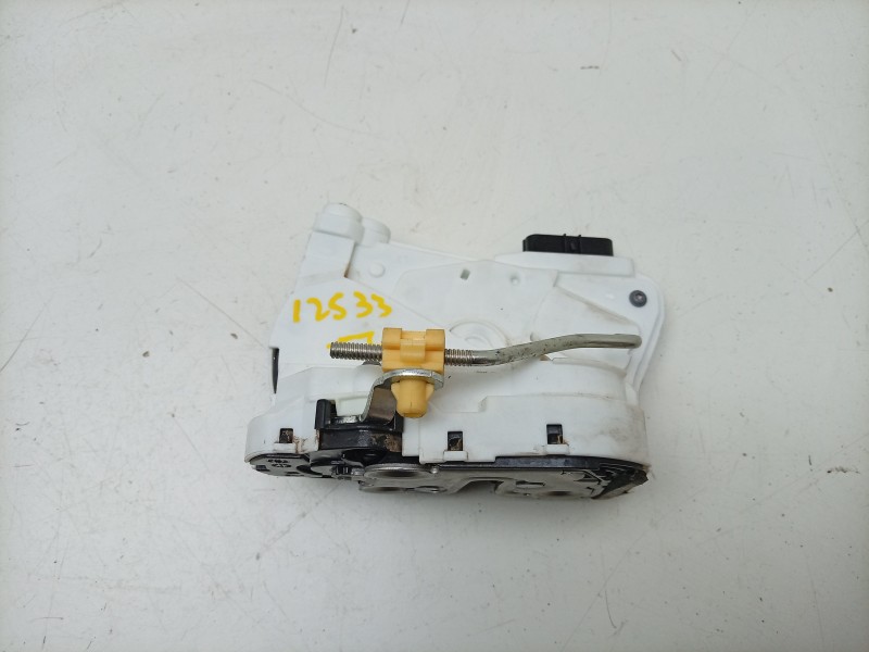 Recambio de cerradura puerta trasera izquierda para mg zs suv (azs1) 1.5 vti referencia OEM IAM  10845782 