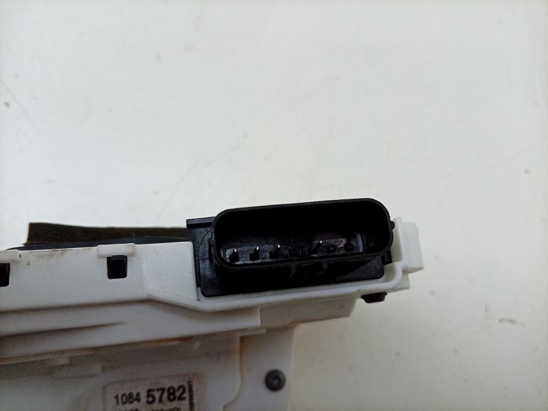 Recambio de cerradura puerta trasera izquierda para mg zs suv (azs1) 1.5 vti referencia OEM IAM  10845782 