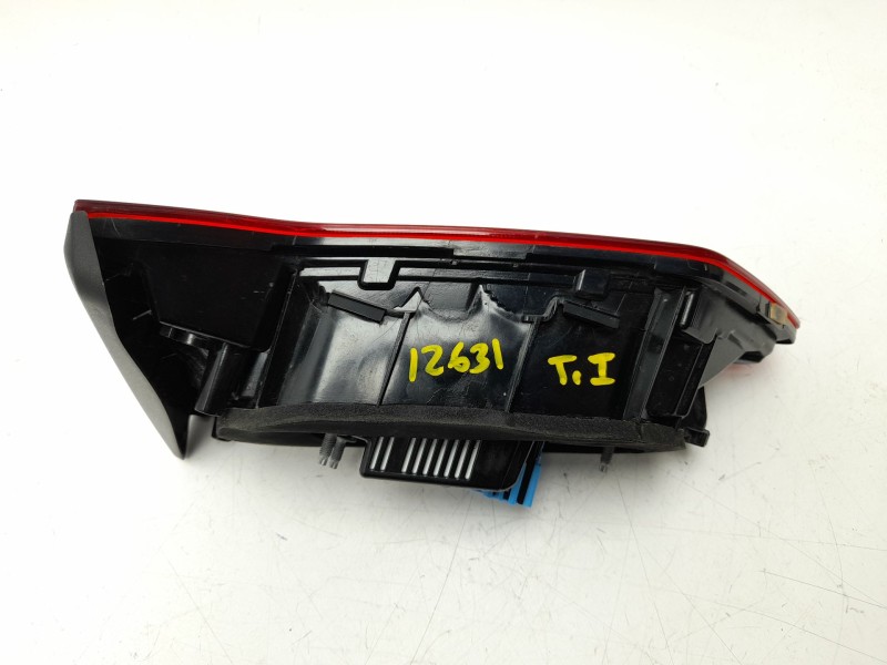 Recambio de piloto trasero izquierdo interior para volkswagen t-roc (a11, d11) 1.5 tsi referencia OEM IAM  2GA945093B 