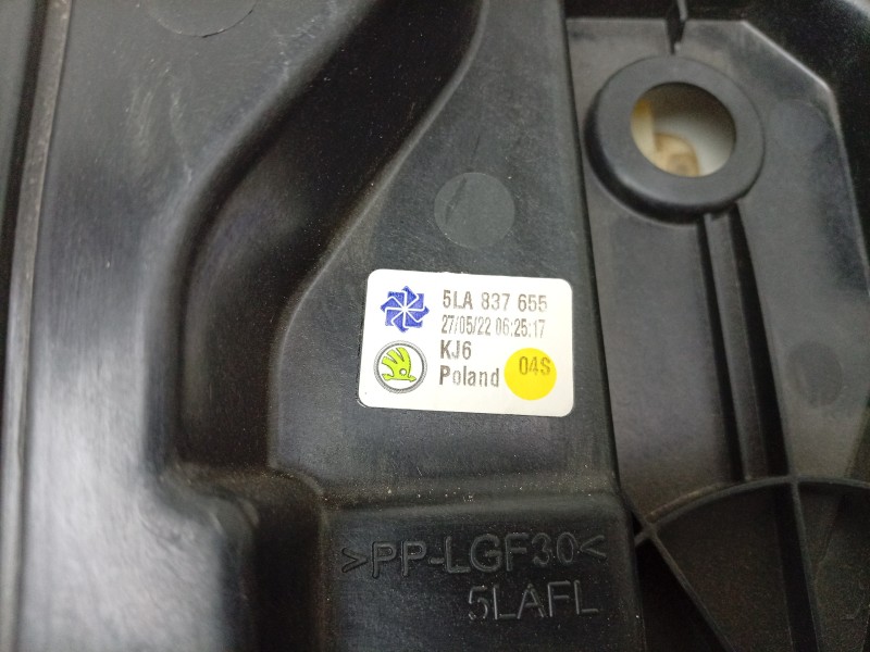 Recambio de elevalunas delantero izquierdo para skoda enyaq iv suv (5az) 80x 4x4 referencia OEM IAM 5LA837461A 5LA837665 
