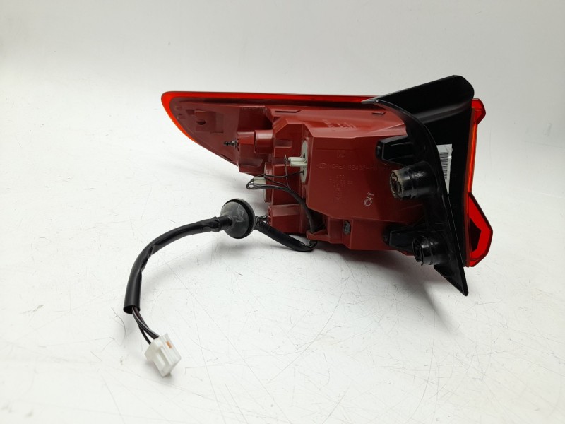 Recambio de piloto trasero derecho para kia stonic (yb) 1.0 t-gdi referencia OEM IAM  92402H8 