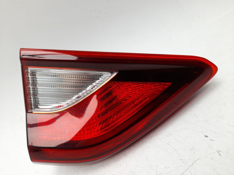 Recambio de piloto trasero izquierdo interior para kia stonic (yb) 1.0 t-gdi referencia OEM IAM  92403H8400 