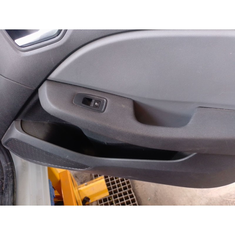 Recambio de mando elevalunas delantero derecho para renault clio v (b7_) 1.0 lpg (b7mt) referencia OEM IAM   