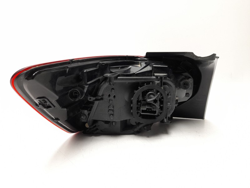 Recambio de piloto trasero derecho para dacia sandero iii 1.0 tce 90 eco-g referencia OEM IAM  265508077R 103F08600772/16250222/