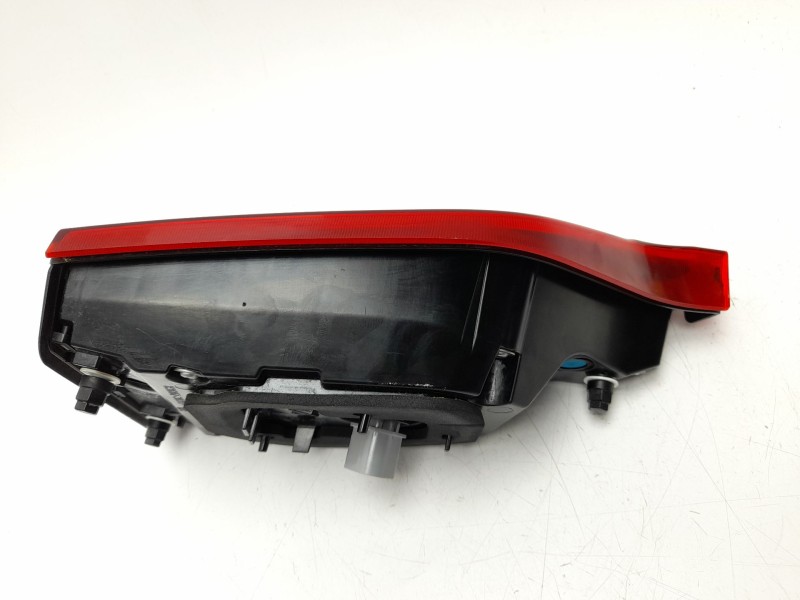 Recambio de piloto trasero izquierdo interior para kg mobility rexton referencia OEM IAM  8360736000 