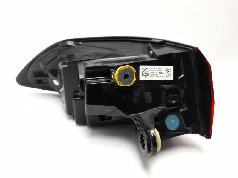 Recambio de piloto trasero derecho para bmw 1 118 d f70 referencia OEM IAM  63215A36168 