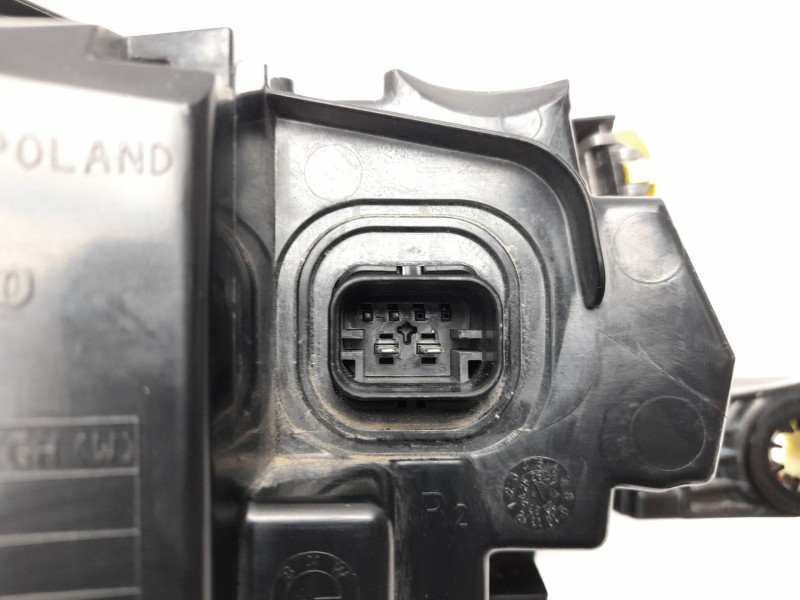 Recambio de piloto trasero derecho para bmw 1 118 d f70 referencia OEM IAM  63215A36168 