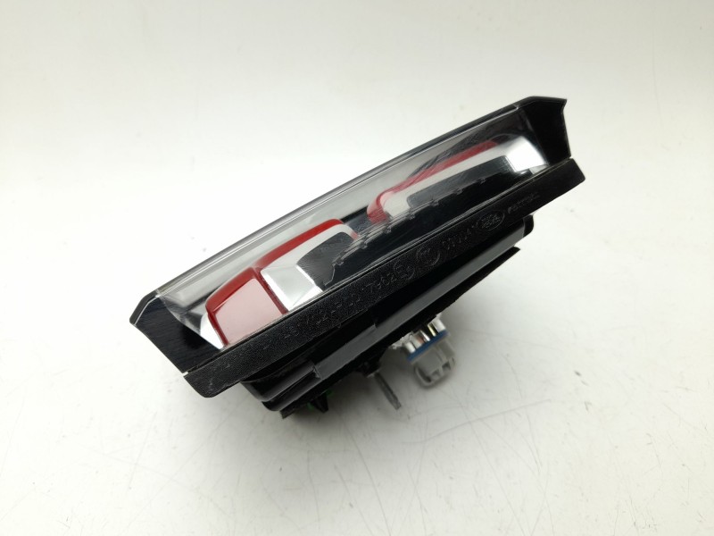 Recambio de piloto trasero derecho interior para land rover discovery sport (l550) 2.0 d 4x4 referencia OEM IAM  FK7213192BK 