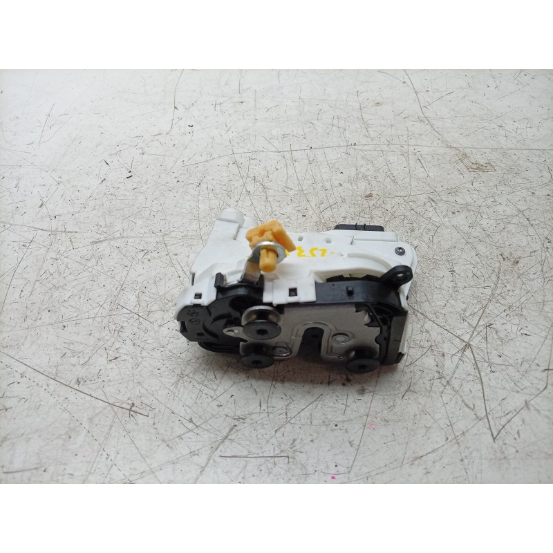 Recambio de cerradura puerta delantera izquierda para mg zs suv (azs1) 1.5 vti referencia OEM IAM 10640587 10845780 