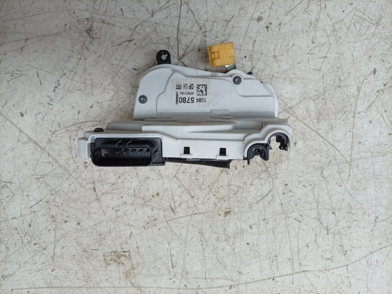 Recambio de cerradura puerta delantera izquierda para mg zs suv (azs1) 1.5 vti referencia OEM IAM 10640587 10845780 