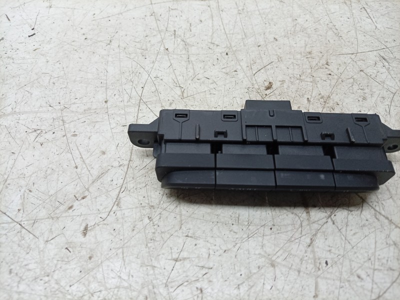 Recambio de mando multifuncion para mg zs suv (azs1) 1.5 vti referencia OEM IAM  10700971 