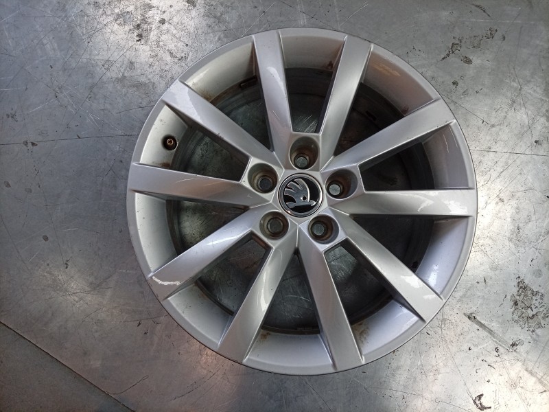 Recambio de llanta para skoda scala (nw1) 1.6 tdi referencia OEM IAM  657601025B 
