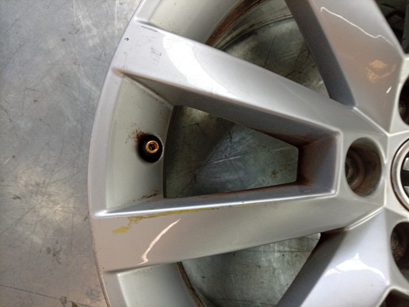Recambio de llanta para skoda scala (nw1) 1.6 tdi referencia OEM IAM  657601025B 