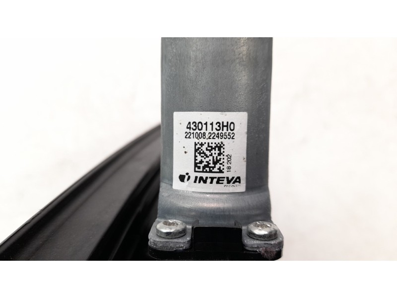 Recambio de elevalunas trasero derecho para opel corsa f 1.2 referencia OEM IAM 9829045580  