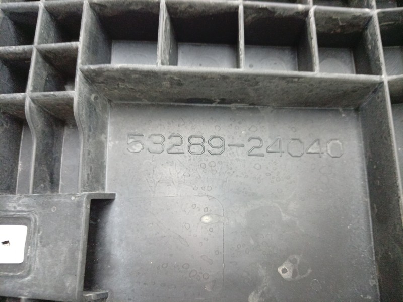 Recambio de deflector central paragolpes delantero para lexus rc referencia OEM IAM  5328924040 