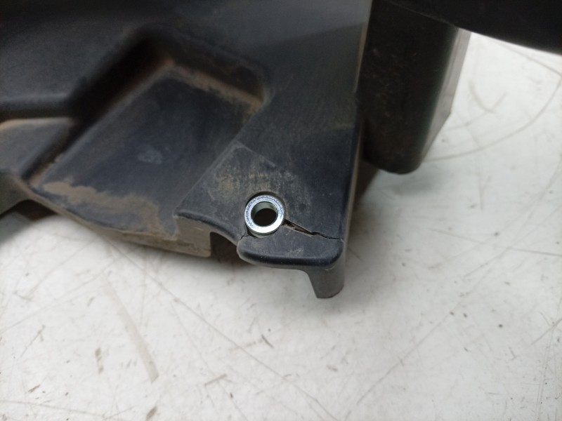 Recambio de canalizador de aire para lexus rc referencia OEM IAM 5328524080 5329724040 