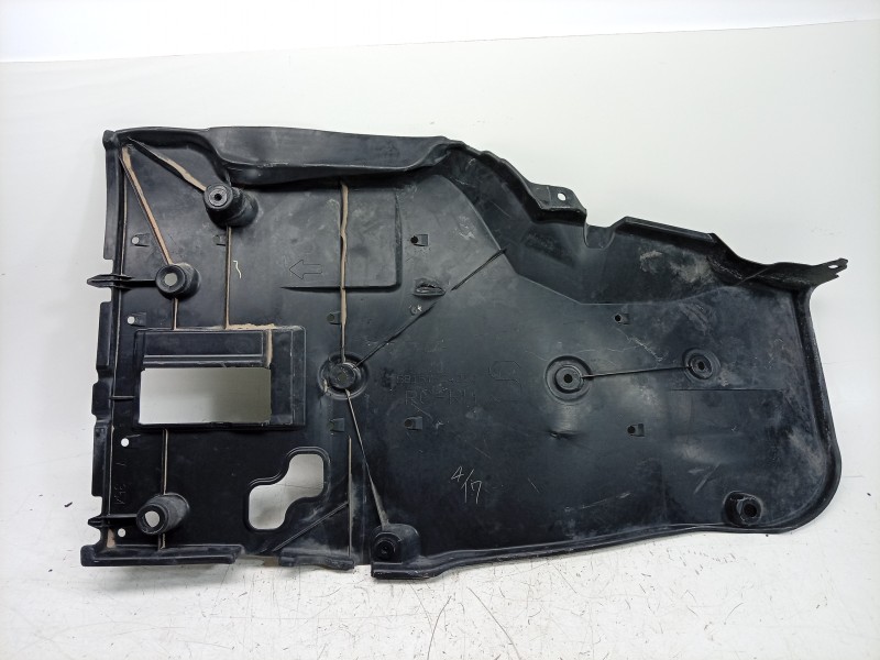 Recambio de cubrecarter para lexus rc referencia OEM IAM  5816724010 