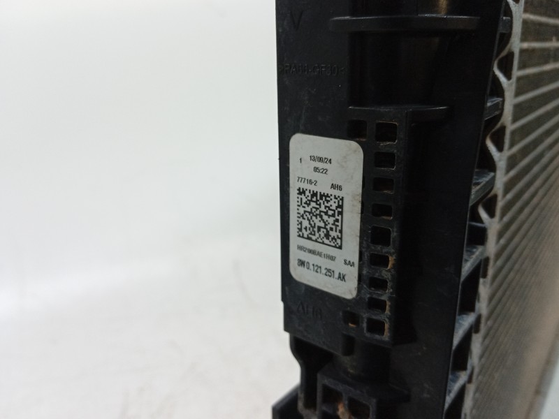 Recambio de radiador agua para audi a5 sportback (f5a, f5f) 40 tfsi mild hybrid referencia OEM IAM  8W0121251K CCHAU015/550234