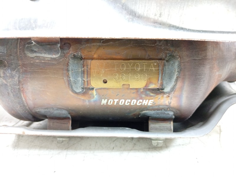 Recambio de catalizador para lexus rc referencia OEM IAM  36190 