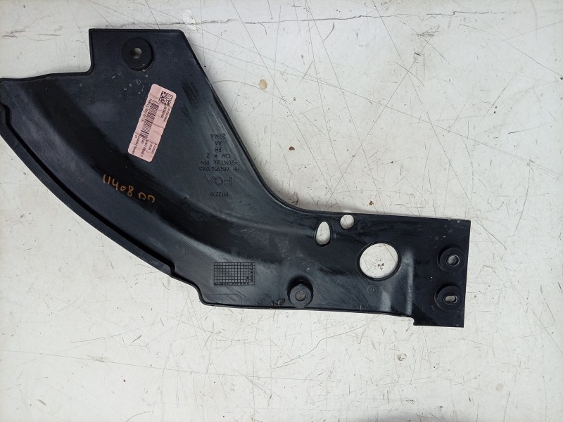Recambio de molduras delanteras para jeep compass ii business 4x2 referencia OEM IAM  68495432AA 