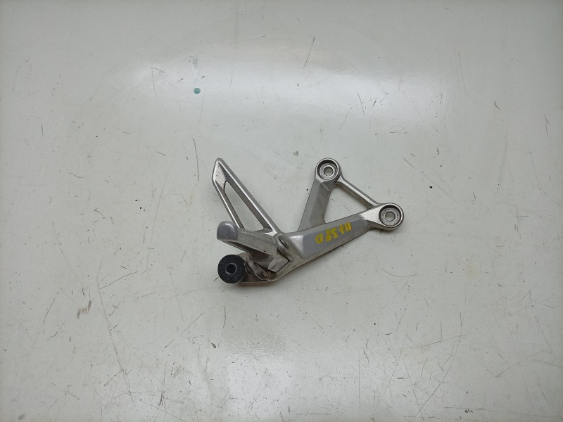 Recambio de estribera derecha para honda cb 500f cb 500 f referencia OEM IAM  50715MJWJ00 
