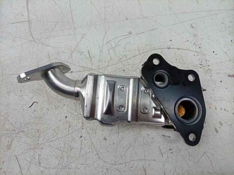 Recambio de enfriador egr para toyota yaris (_p21_, _pa1_, _ph1_) 1.5 hybrid (mxph10) referencia OEM IAM  2568015010 