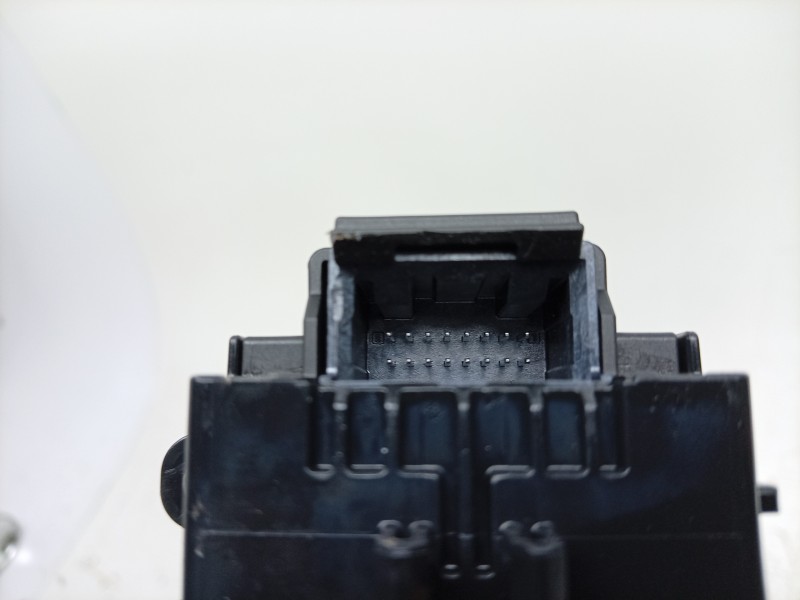 Recambio de mando intermitentes para toyota yaris (_p21_, _pa1_, _ph1_) 1.5 hybrid (mxph10) referencia OEM IAM 8432902020 843290