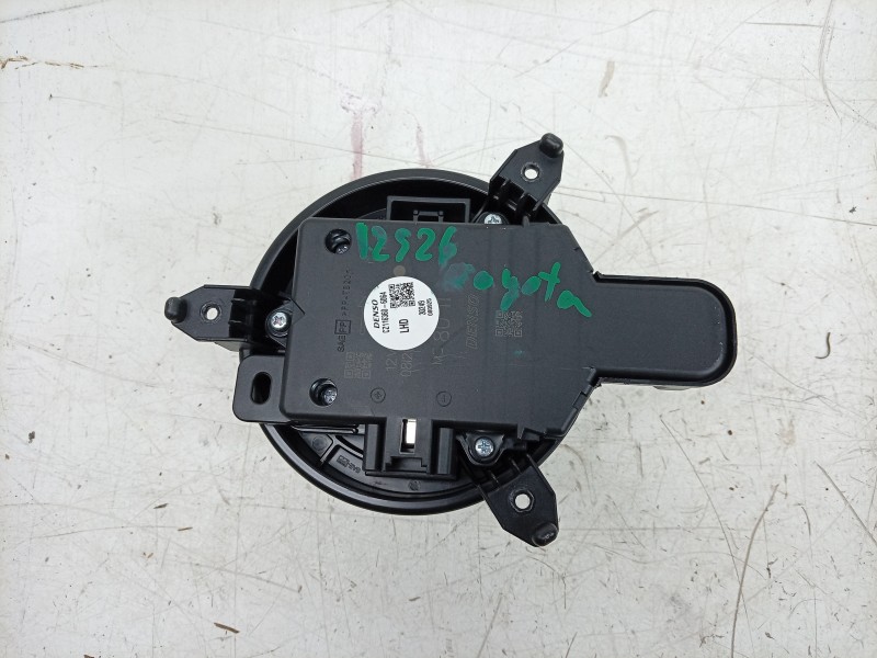 Recambio de ventilador calefaccion para toyota yaris (_p21_, _pa1_, _ph1_) 1.5 hybrid (mxph10) referencia OEM IAM CZ1163606064 8