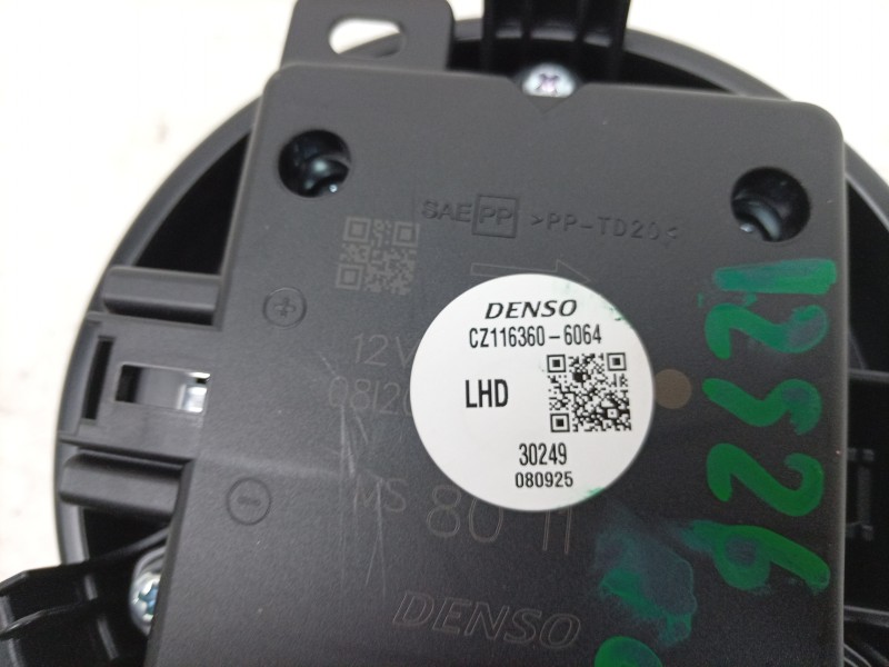 Recambio de ventilador calefaccion para toyota yaris (_p21_, _pa1_, _ph1_) 1.5 hybrid (mxph10) referencia OEM IAM CZ1163606064 8