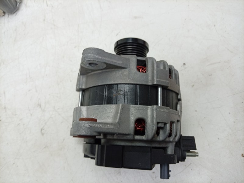 Recambio de alternador para renault clio v (b7_) tce 90 (b7mt) referencia OEM IAM 231002175R 231002175R 