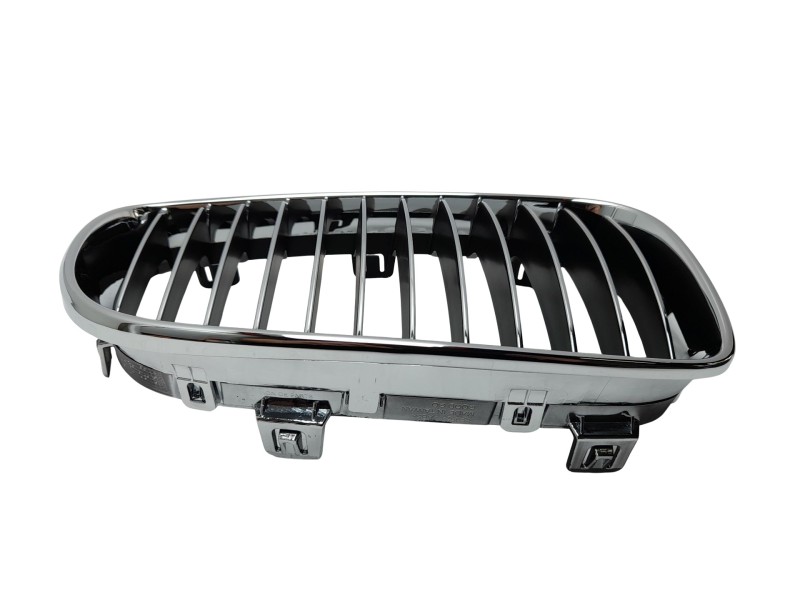 Recambio de rejilla delantera para bmw serie 1 berlina (e81/e87) referencia OEM IAM  51137179656 107061319/2181504/BM1212023