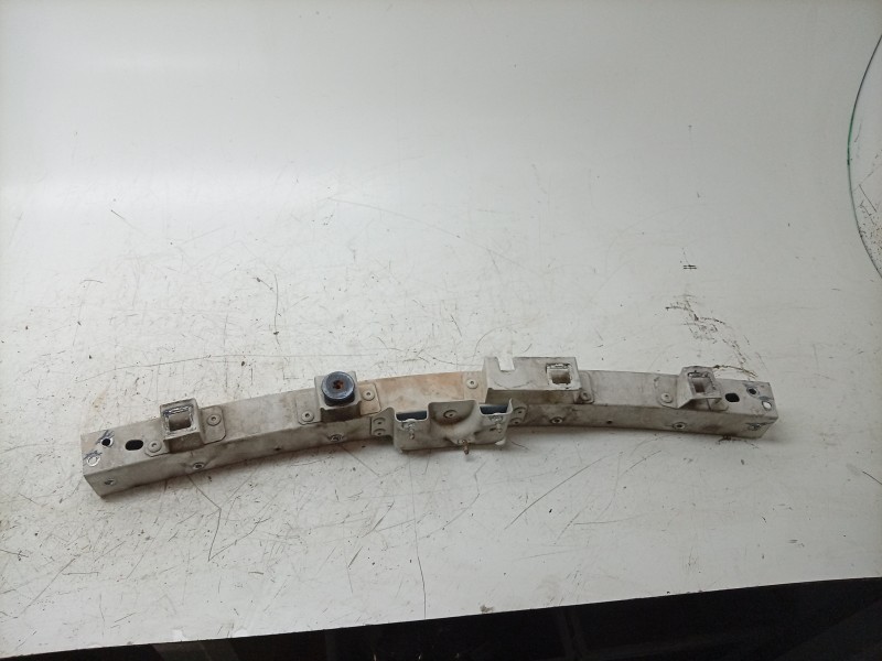Recambio de refuerzo paragolpes delantero para maserati ghibli iii (m157) 3.0 s q4 referencia OEM IAM  673008134 